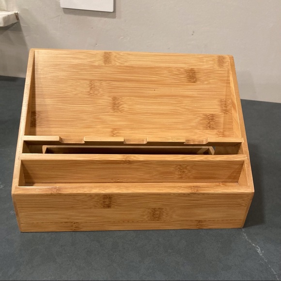 Pampered Chef bamboo charging station organizer - Picture 3 of 13